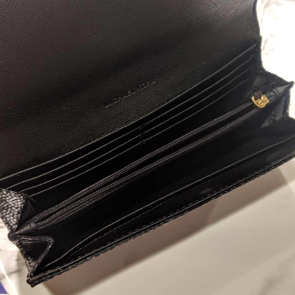 Wallet - Picture 3 of 4